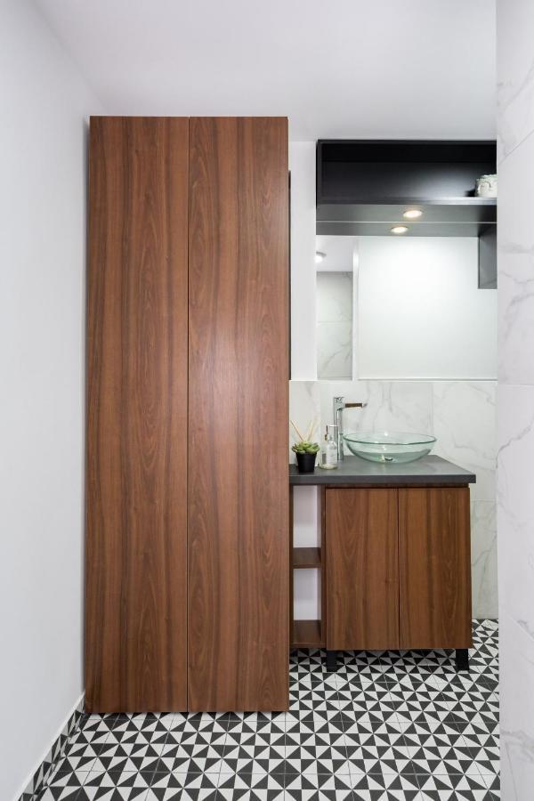 Elegant Two Bedrooms Apartment Bucharest Exterior photo