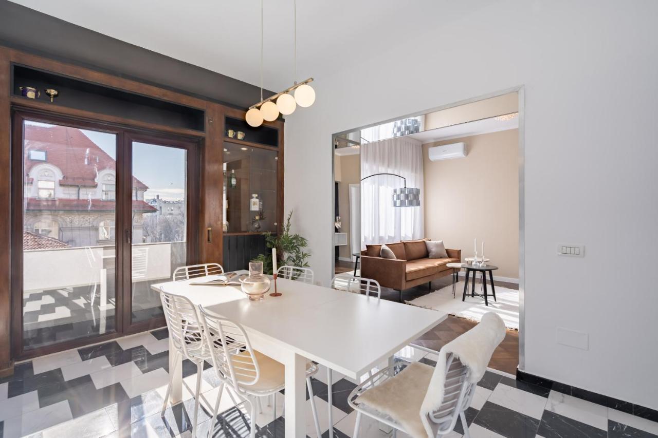 Elegant Two Bedrooms Apartment Bucharest Exterior photo